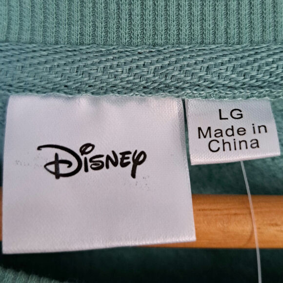 Disney's Winnie The Pooh Cute Pose Juniors' Oversized Graphic Pullover NWT L - Picture 5 of 7